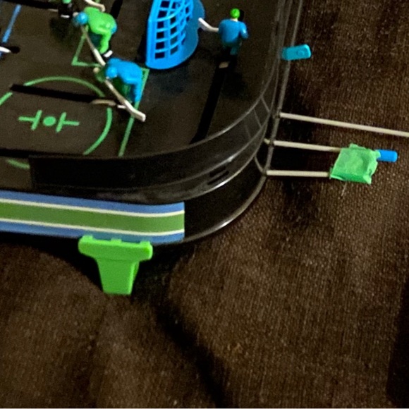 Mini tabletop hockey - Picture 6 of 8